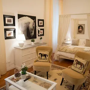 Daire St Paul House Boutique &, Roma
