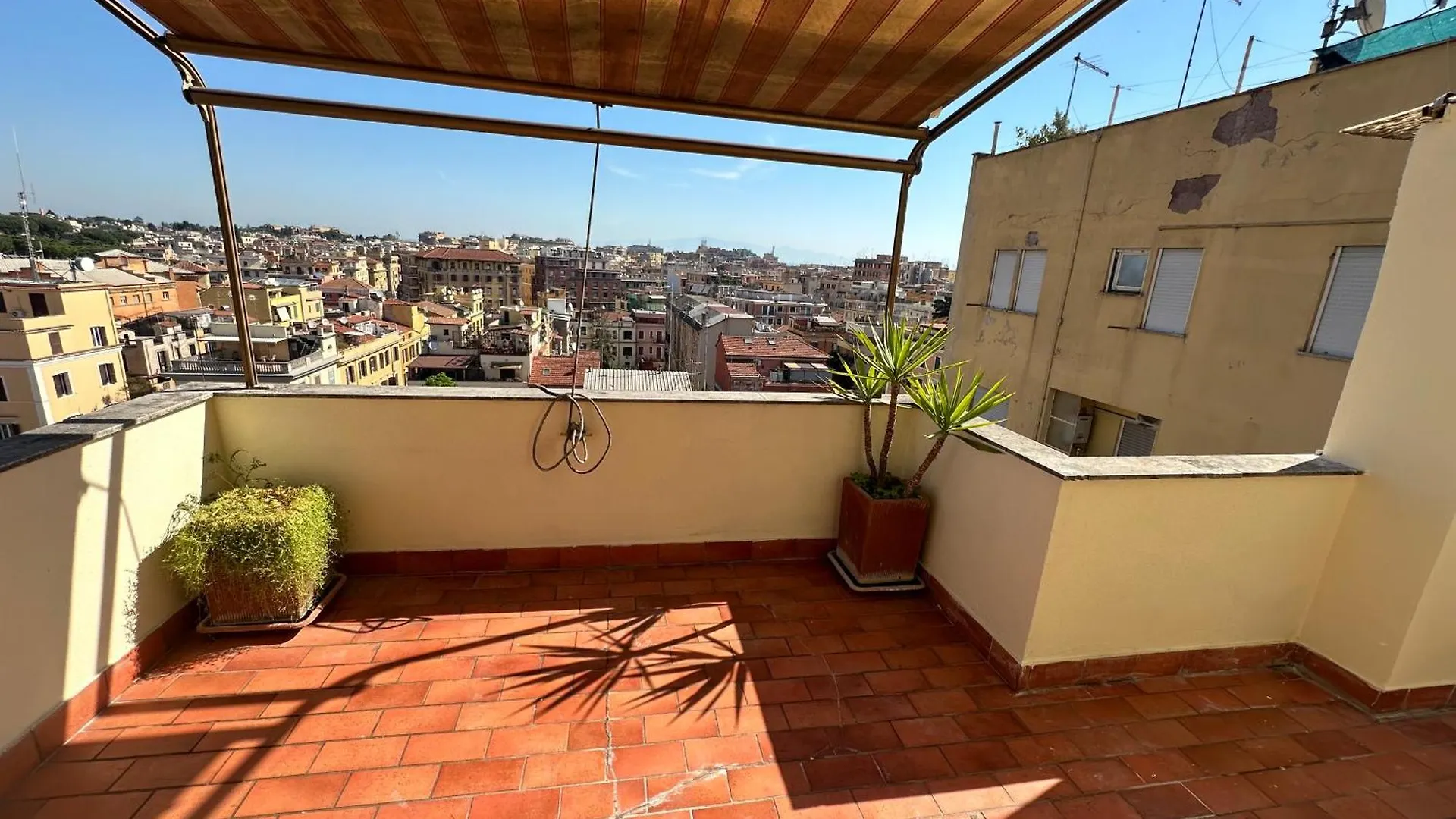 Attico Al Settimo Piano Apartment Rome Italy